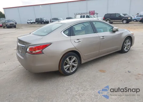 2014 Nissan Altima 2.5 from USA, damaged, VIN 1N4AL3AP3EC164847